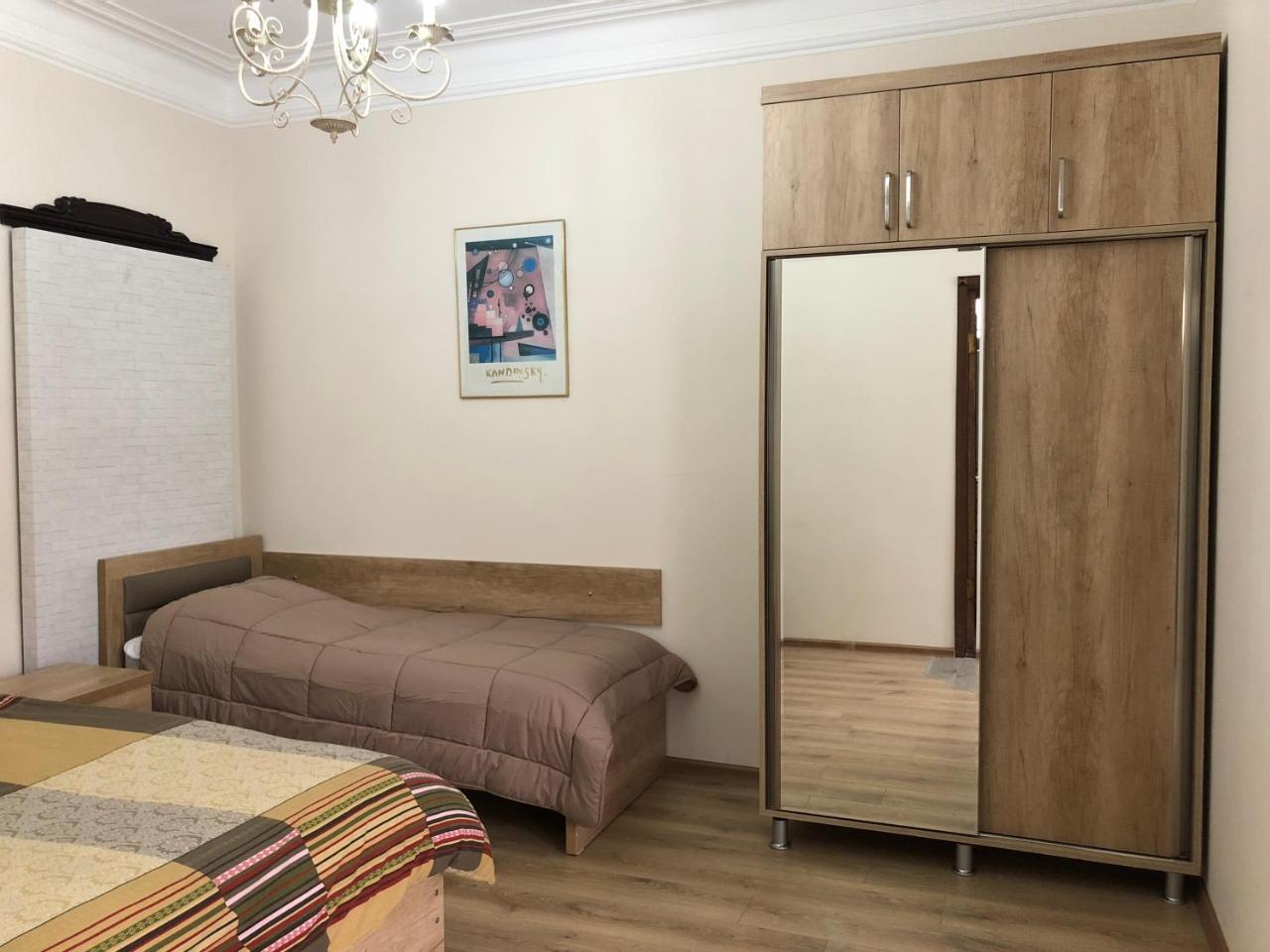 Гостевой дом TEMO 10 Батуми Экстерьер фото